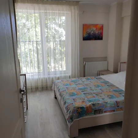 Bulevardul Tomis 99, 2 Cam, Zona Pietonala Weekend, Parcul Operei, Ideal Familii Constanţa
